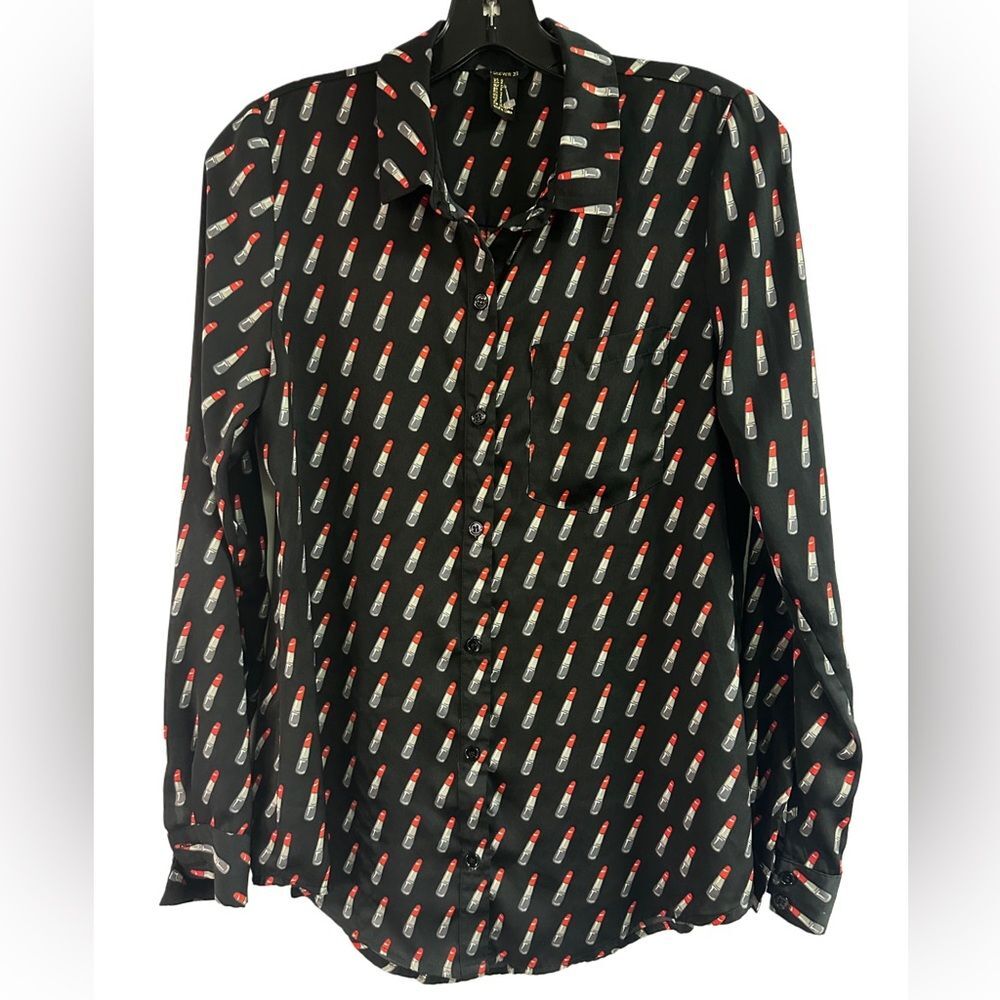 NWOT Forever 21 Black Lipstick Makeup Button Down Top Size S